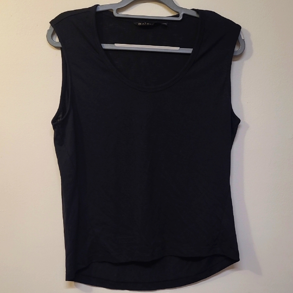 Athleta Black Fitted Tank Top for women zise m used good condition.